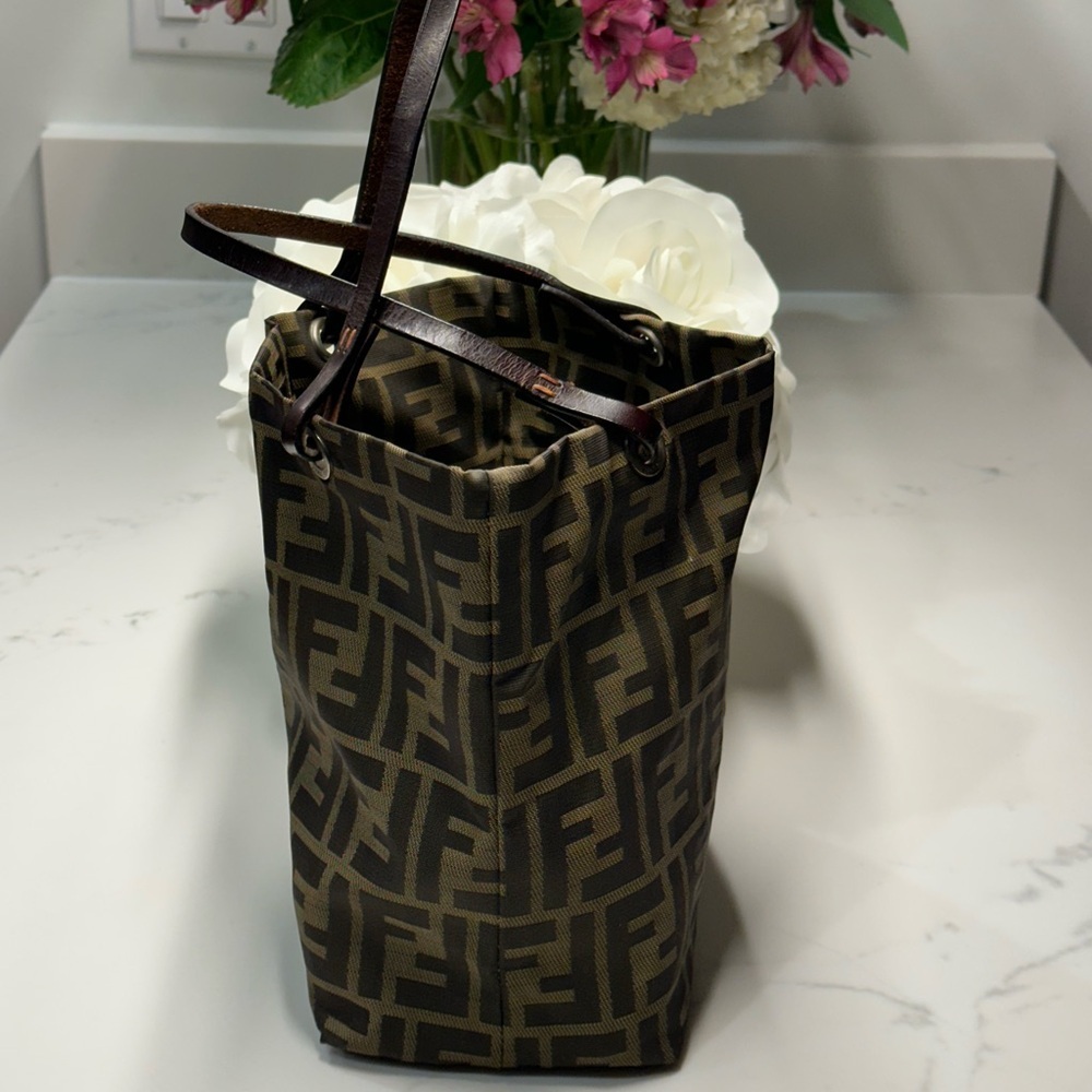 Fendi FF Zucca Tote + Trifold Wallet + Dust Bag + COA - Picture 5 of 16